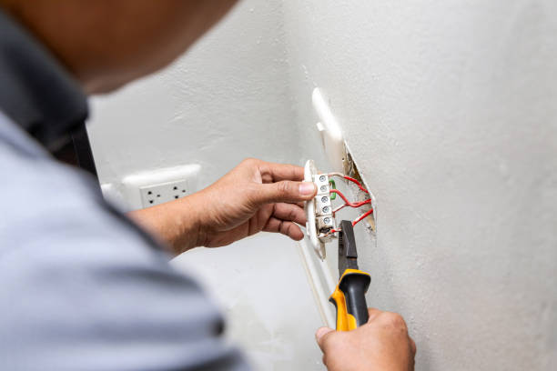 Best Circuit Breaker Repair  in Rugby, ND